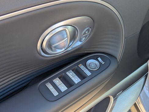 New 2026 Hyundai Ioniq 9 Limited image 16