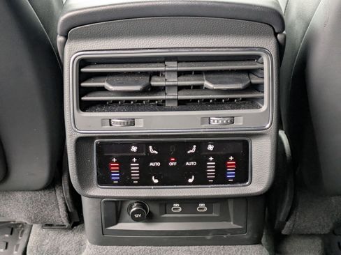 Used 2025 Audi Q7 2.0T Premium Plus image 24