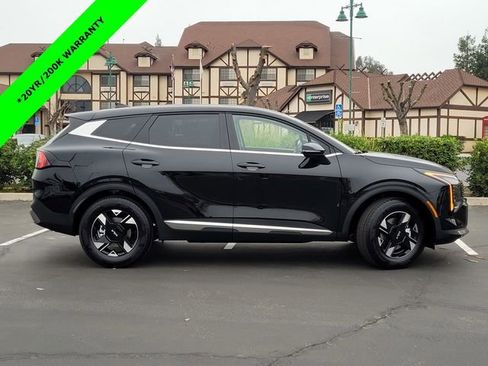 New 2026 Kia Sportage LX image 3