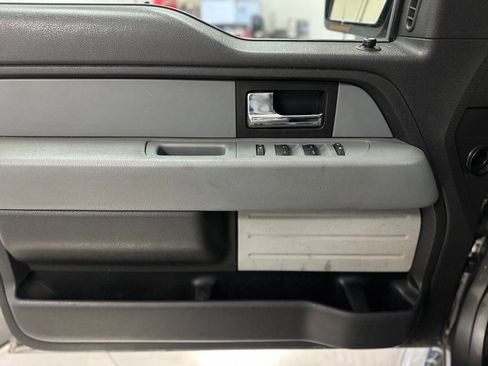 Used 2014 Ford F150 XLT w/ XLT Chrome Package image 15