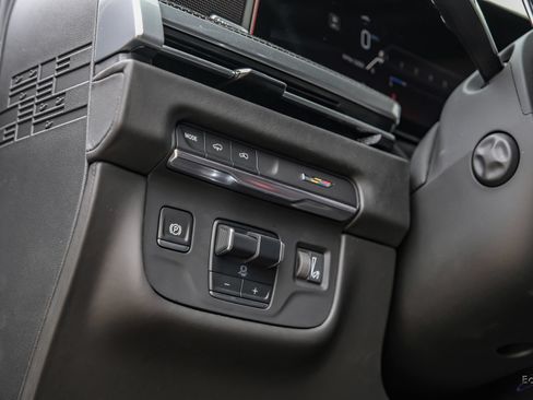 Used 2025 Cadillac Escalade V w/ LPO, Floor Liner Package AWD/4WD image 52