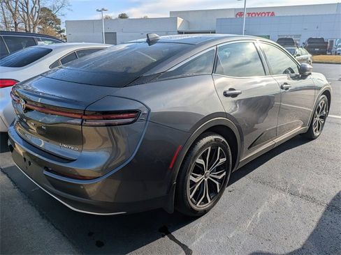 Used 2024 Toyota Crown Limited image 4