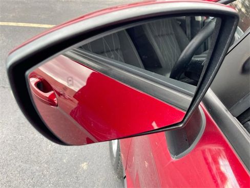 Used 2019 Ford EcoSport SE w/ SE Convenience Package image 24