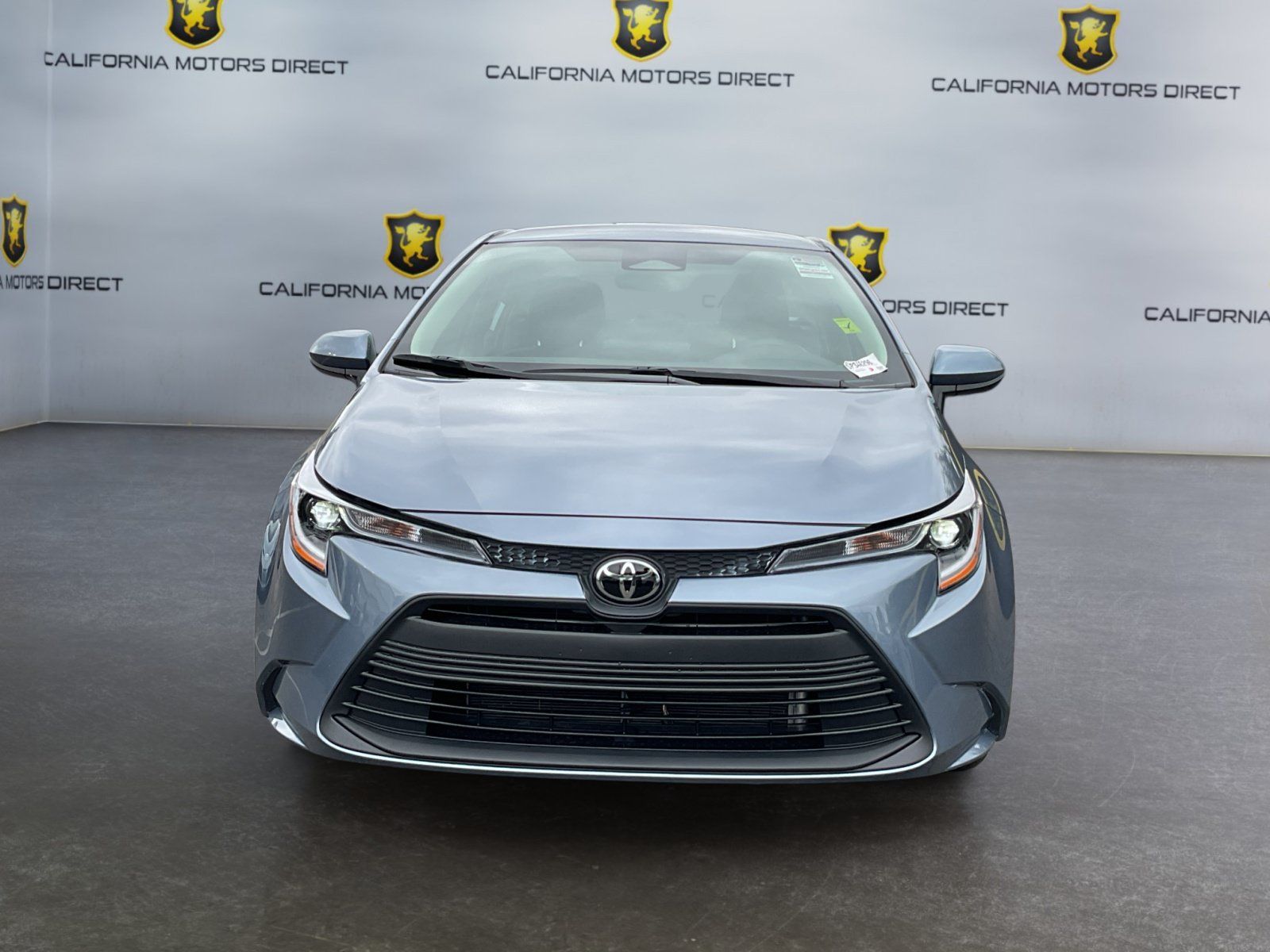 Used 2025 Toyota Corolla LE w/ LE Premium Package FWD image 2