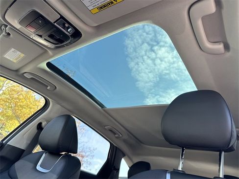 New 2026 Hyundai Tucson Limited image 32