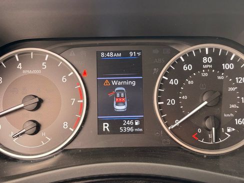 Certified 2025 Nissan Sentra S FWD image 32