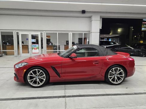 Used 2020 BMW Z4 sDrive30i w/ Premium Package image 3