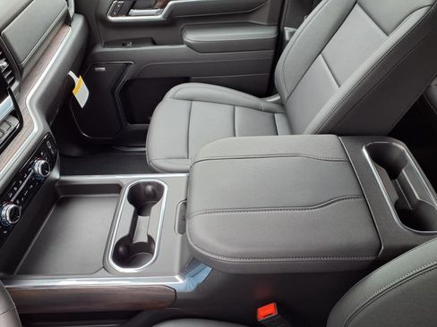 New 2025 GMC Sierra 2500 SLT w/ SLT Premium Package image 14