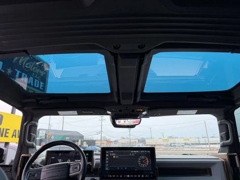 Used 2024 GMC Hummer EV 2X AWD/4WD image 24