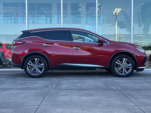 Used 2019 Nissan Murano Platinum AWD/4WD image 2