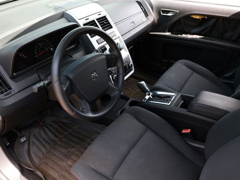 Used 2010 Dodge Journey SE w/ Popular Equipment Group FWD image 4