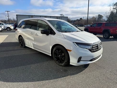 Used 2024 Honda Odyssey Sport image 8
