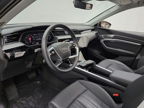 Used 2024 Audi Q8 e-tron Premium Plus AWD/4WD image 12