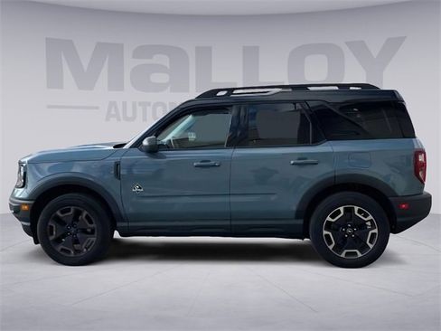 Used 2022 Ford Bronco Sport Outer Banks w/ Tech Package image 2