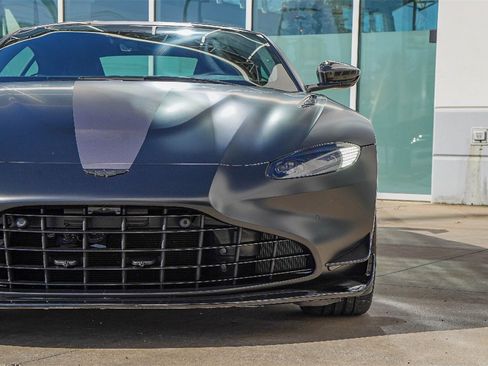 Used 2023 Aston Martin V8 Vantage Coupe image 7