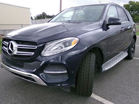 Used 2018 Mercedes-Benz GLE 350 w/ Premium 1 Package image 1