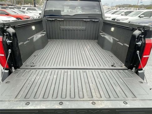 Used 2025 Toyota Tacoma SR5 image 10