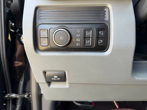 Used 2026 Ford F250 XLT w/ XLT Premium Package AWD/4WD image 14