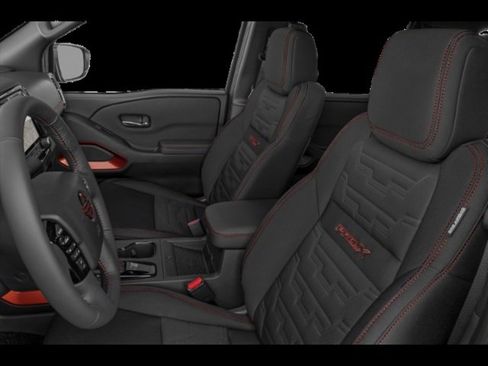 Used 2024 Nissan Frontier PRO-4X w/ Pro Convenience Package image 6