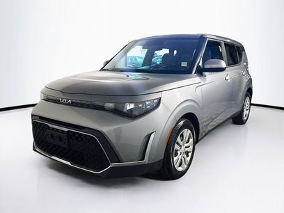 Used 2023 Kia Soul LX