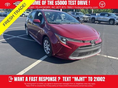 Used 2023 Toyota Corolla LE FWD image 1