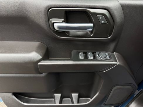 Used 2024 Chevrolet Silverado 1500 Custom Trail Boss w/ Dark Appearance Package AWD/4WD image 21
