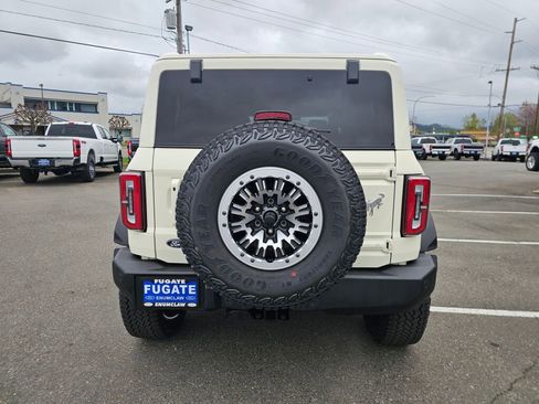 New 2026 Ford Bronco Outer Banks AWD/4WD image 4