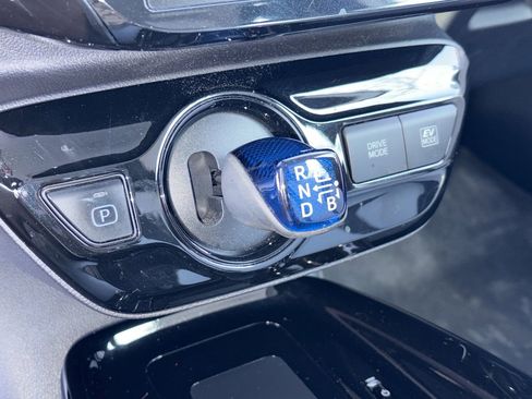 Used 2019 Toyota Prius Limited image 12