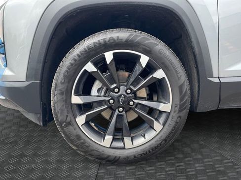 Used 2025 Chevrolet Equinox RS w/ Safety and Technology Package AWD/4WD image 14
