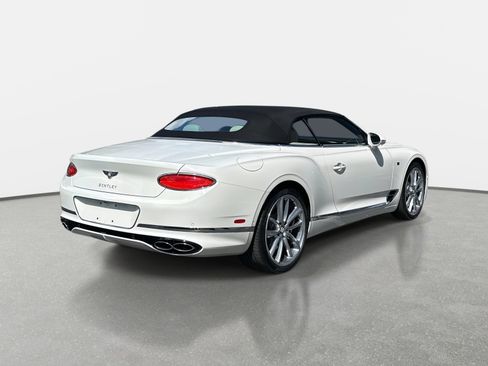 Used 2020 Bentley Continental GT V8 image 3