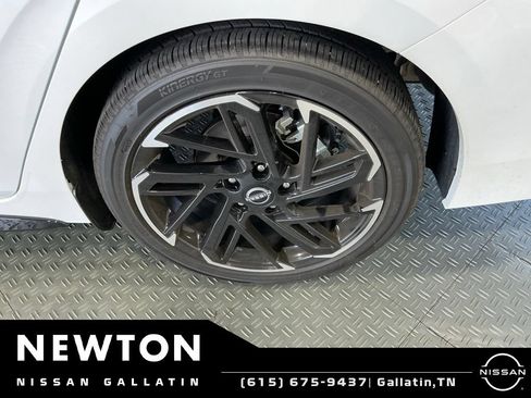 Used 2026 Nissan Sentra SR w/ SR All Weather Package FWD image 27