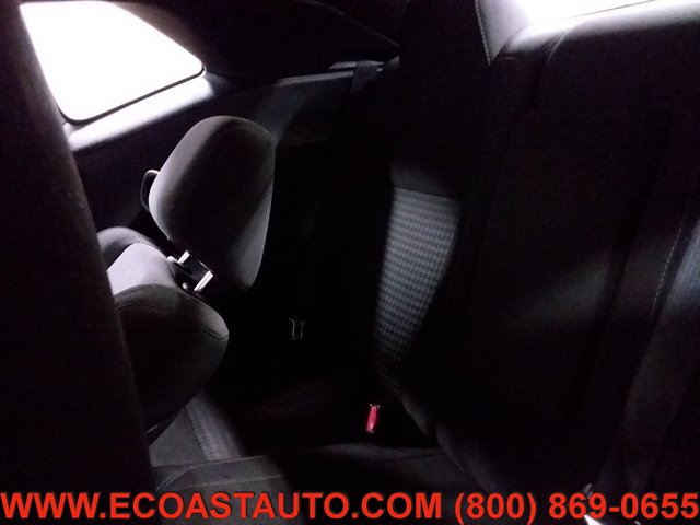Used 2016 Dodge Challenger SXT RWD image 12
