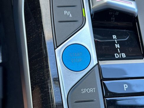 Used 2023 BMW i4 eDrive35 w/ Premium Package image 24