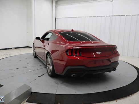 Used 2024 Ford Mustang Premium image 8