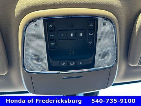 Used 2020 Jeep Grand Cherokee Limited w/ Luxury Group II image 26