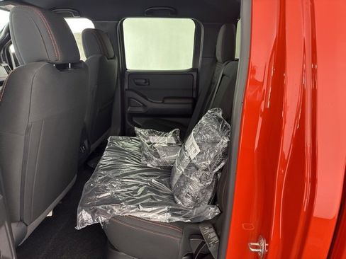 New 2026 Nissan Frontier PRO-4X w/ Pro-4x Convenience Package image 25