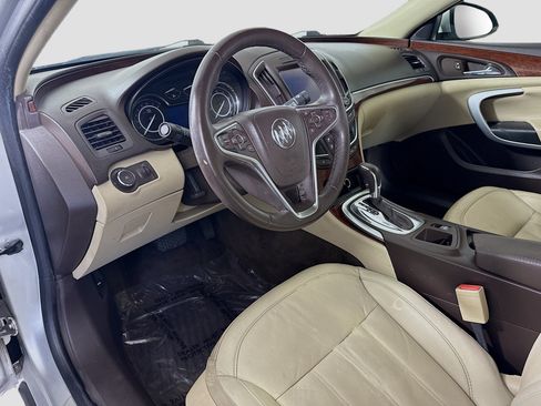 Used 2017 Buick Regal Sport Touring image 22