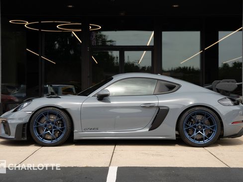 Used 2023 Porsche 718 Cayman GT4 RS image 9