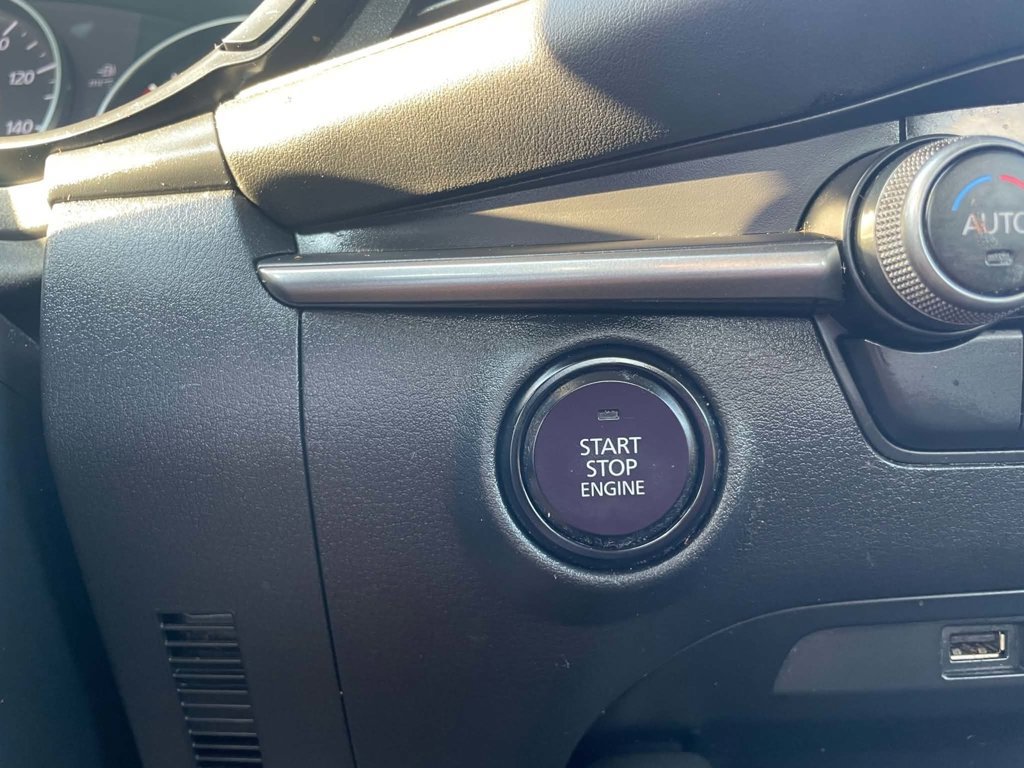 Used 2021 MAZDA MAZDA3 s FWD image 19