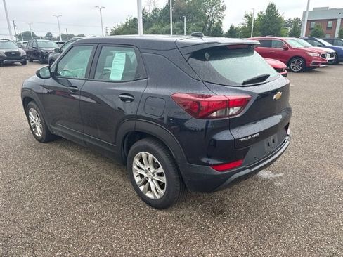 Used 2021 Chevrolet TrailBlazer LS FWD image 4