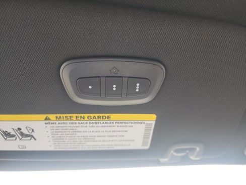 New 2026 Chrysler Pacifica Limited w/ S Appearance Package image 10