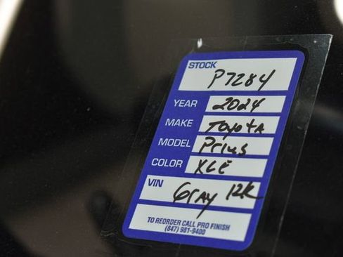 Used 2024 Toyota Prius XLE AWD/4WD image 37