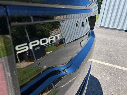 New 2024 Land Rover Discovery Sport S image 5