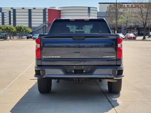 Used 2022 Chevrolet Silverado 1500 Custom image 6