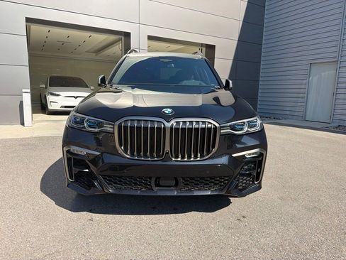 Used 2022 BMW X7 M50i AWD/4WD image 2