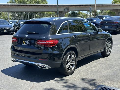 Used 2019 Mercedes-Benz GLC 350e 4MATIC image 8