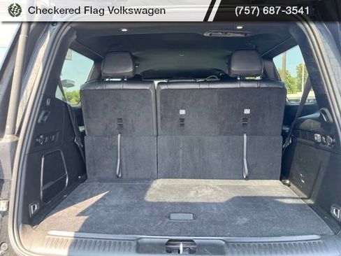 Used 2024 Jeep Wagoneer Series II w/ Flexible Seating Group AWD/4WD image 33