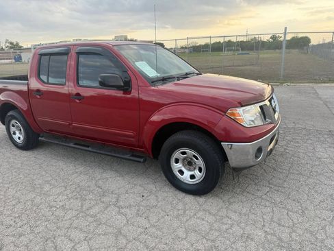Used 2010 Nissan Frontier SE RWD image 4