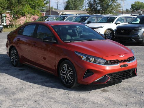 Used 2023 Kia Forte GT-Line FWD image 3