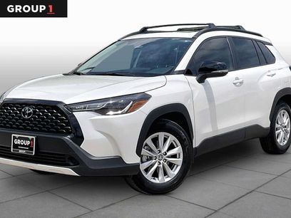 Used 2025 Toyota Corolla Cross LE w/ Moonroof Package